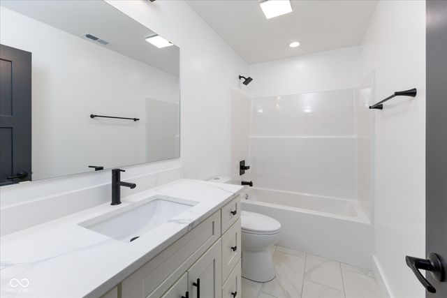 630 Mill Springs, Coatesville, IN 46121