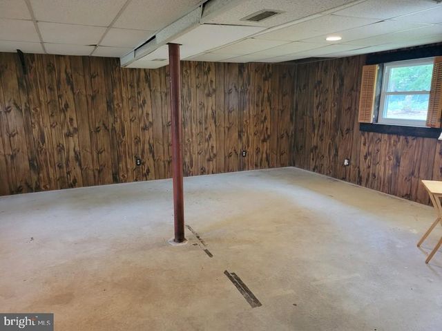 581 TOWNSHIP LINE RD, Franklinville, NJ 08322
