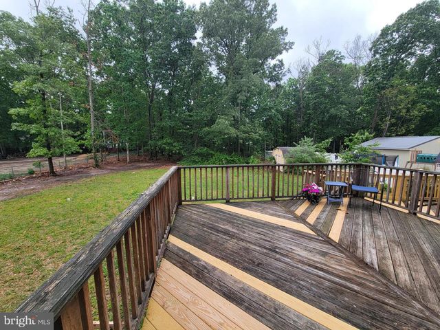 581 TOWNSHIP LINE RD, Franklinville, NJ 08322