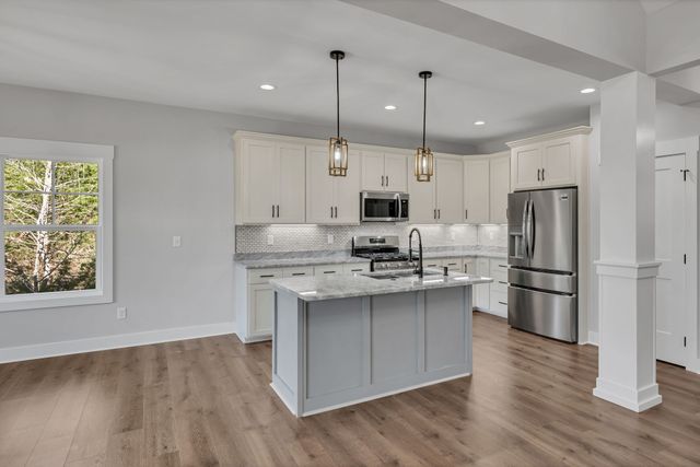 569 Shorty Few Rd, Dickson, TN 37055