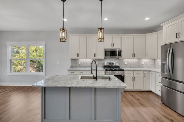 569 Shorty Few Rd, Dickson, TN 37055