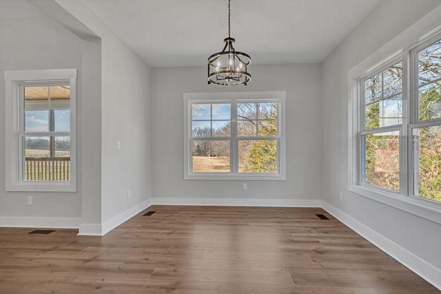 569 Shorty Few Rd, Dickson, TN 37055