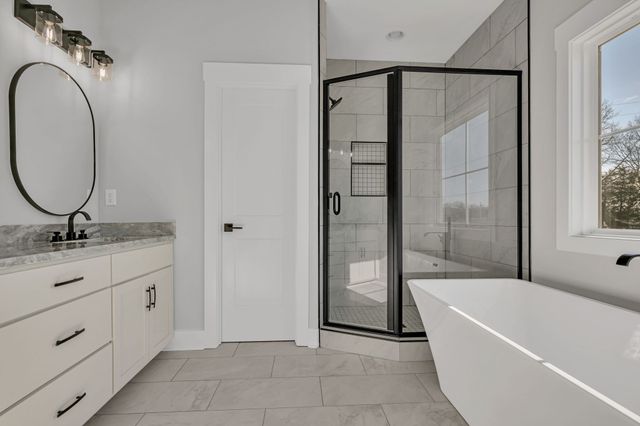 569 Shorty Few Rd, Dickson, TN 37055