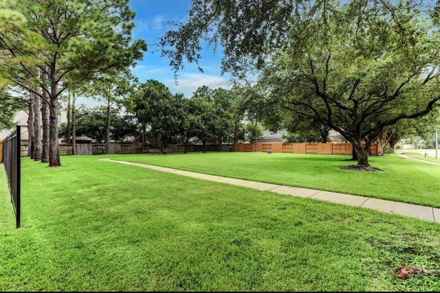 5523 Island Breeze Drive, Houston, TX 77041