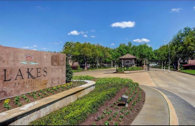 5523 Island Breeze Drive, Houston, TX 77041