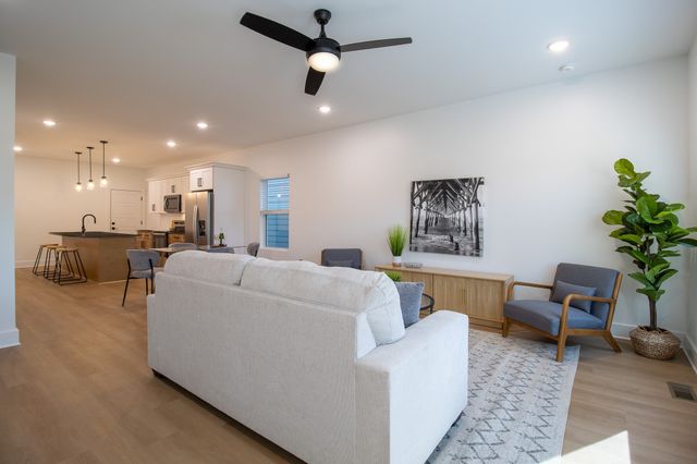 4024 University Ave A, Old Hickory, TN 37138