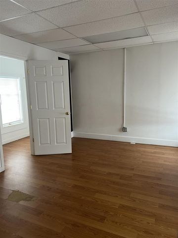 173 Capital Avenue, Battle Creek, MI 49017