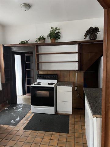 173 Capital Avenue, Battle Creek, MI 49017