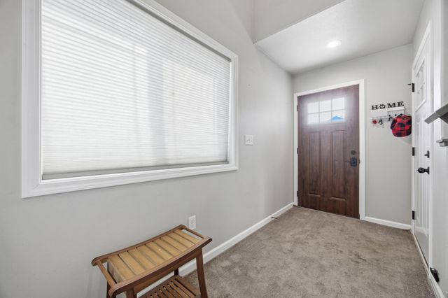 1126 Highland Lane W, West Fargo, ND 58078