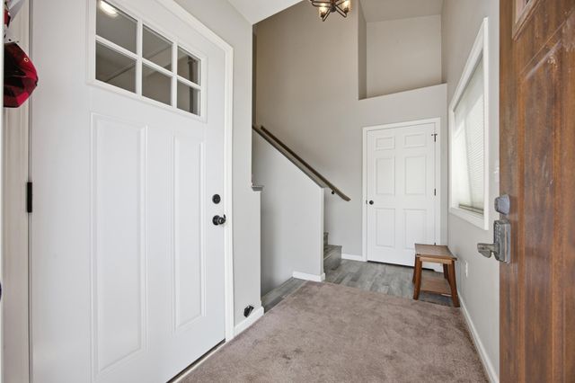 1126 Highland Lane W, West Fargo, ND 58078