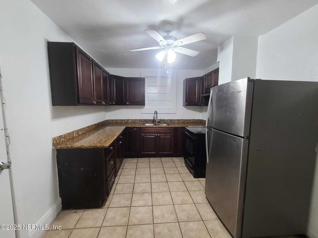 1645 W 17TH Street, Jacksonville, FL 32209