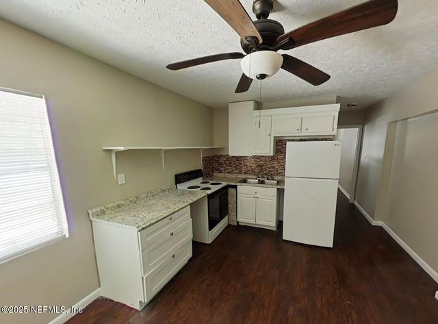 1645 W 17TH Street, Jacksonville, FL 32209