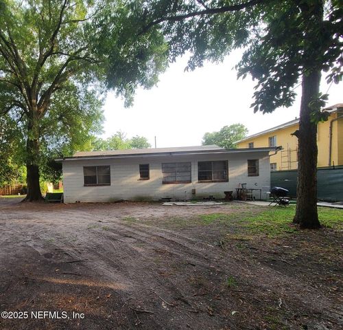 1645 W 17TH Street, Jacksonville, FL 32209
