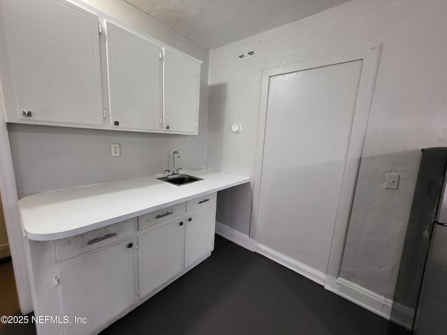 1645 W 17TH Street, Jacksonville, FL 32209