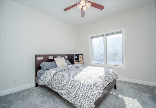 15038 Bryn Mawr Drive, Clive, IA 50325