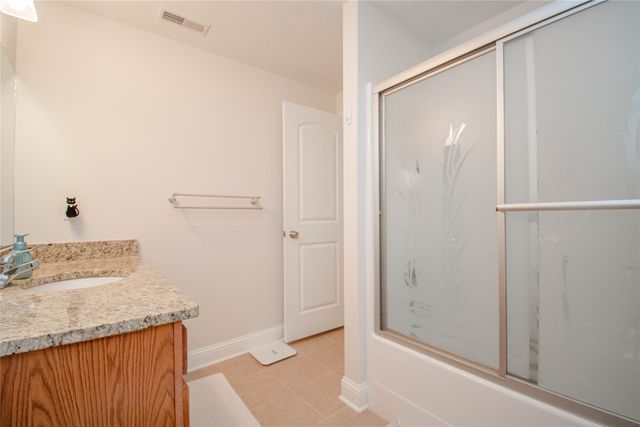 15038 Bryn Mawr Drive, Clive, IA 50325