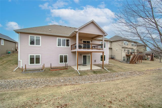 15038 Bryn Mawr Drive, Clive, IA 50325