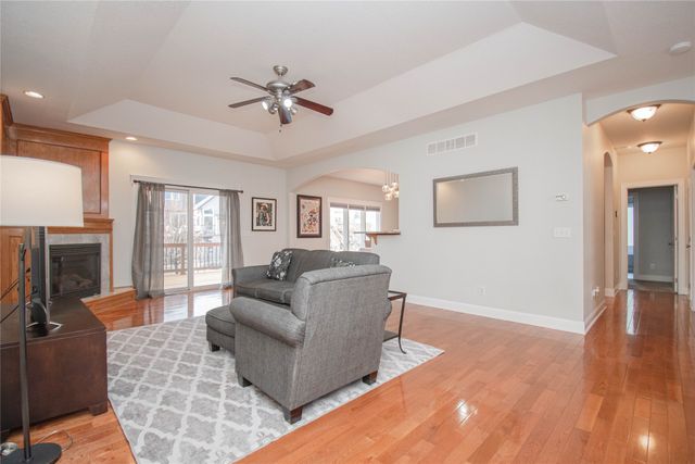 15038 Bryn Mawr Drive, Clive, IA 50325