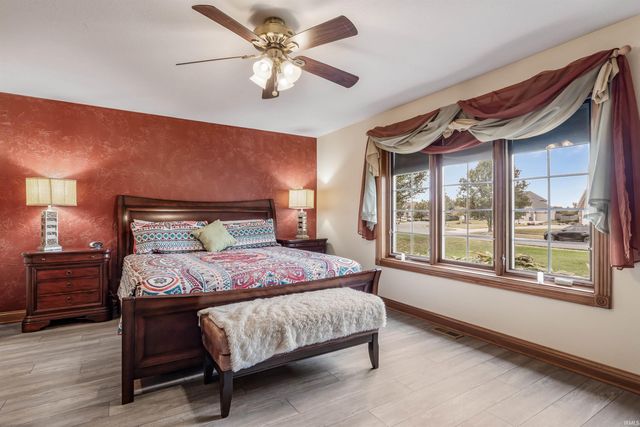 14313 Shore Oaks Cove, Fort Wayne, IN 46814