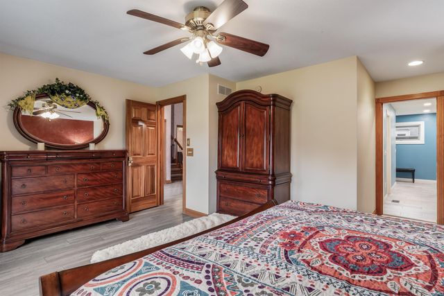 14313 Shore Oaks Cove, Fort Wayne, IN 46814