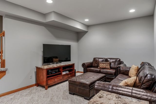 14313 Shore Oaks Cove, Fort Wayne, IN 46814