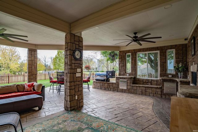 14313 Shore Oaks Cove, Fort Wayne, IN 46814