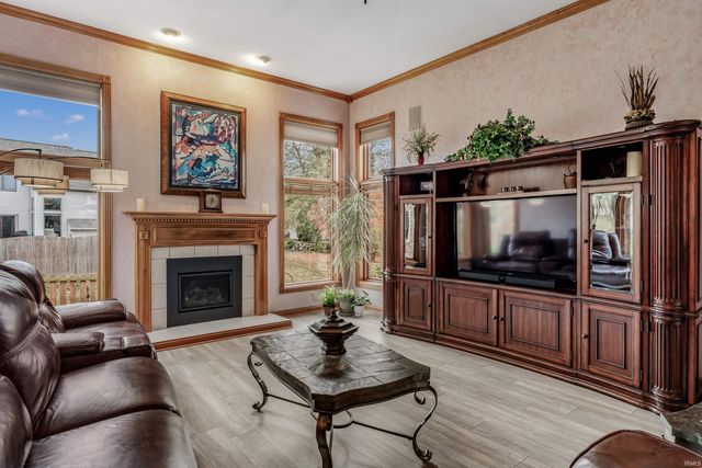 14313 Shore Oaks Cove, Fort Wayne, IN 46814