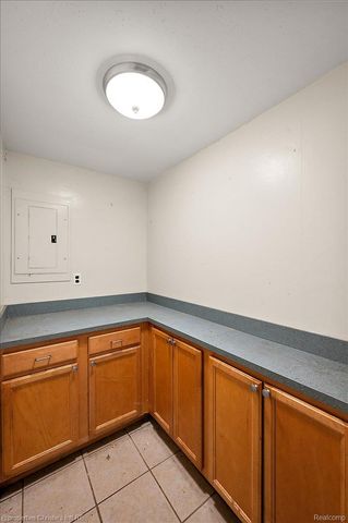 23786 Cushing Avenue, Eastpointe, MI 48021