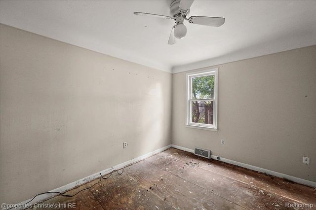 23786 Cushing Avenue, Eastpointe, MI 48021