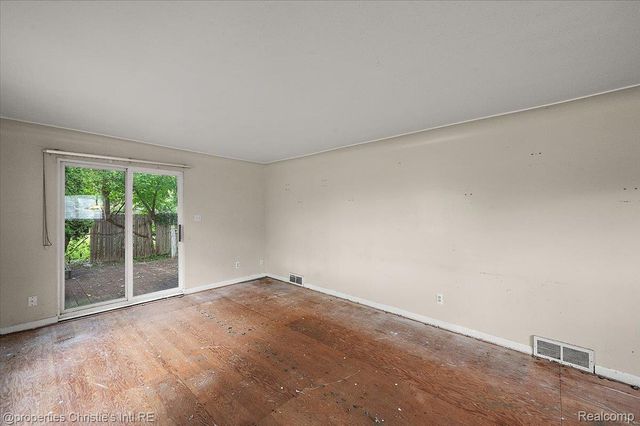 23786 Cushing Avenue, Eastpointe, MI 48021