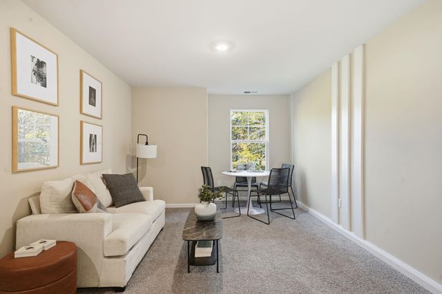 211 HAPPY VALLEY RD, Keswick, VA 22947