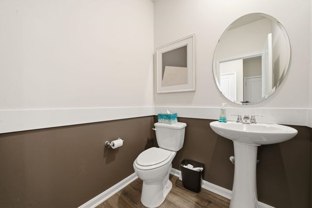 211 HAPPY VALLEY RD, Keswick, VA 22947