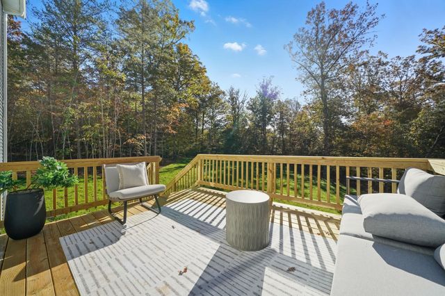 211 HAPPY VALLEY RD, Keswick, VA 22947