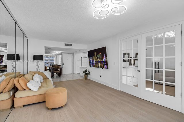 9273 Collins Ave 503, Surfside, FL 33154