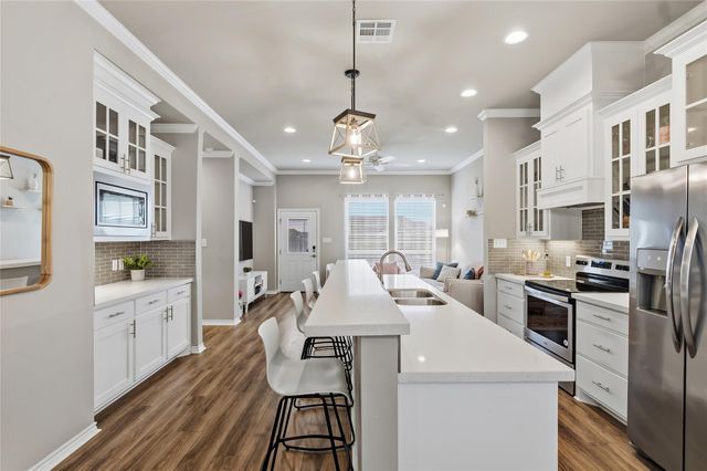 1762 Lonetree Drive, College Station, TX 77845