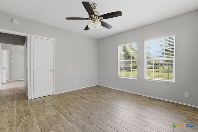630 E Pine Street, Seguin, TX 78155