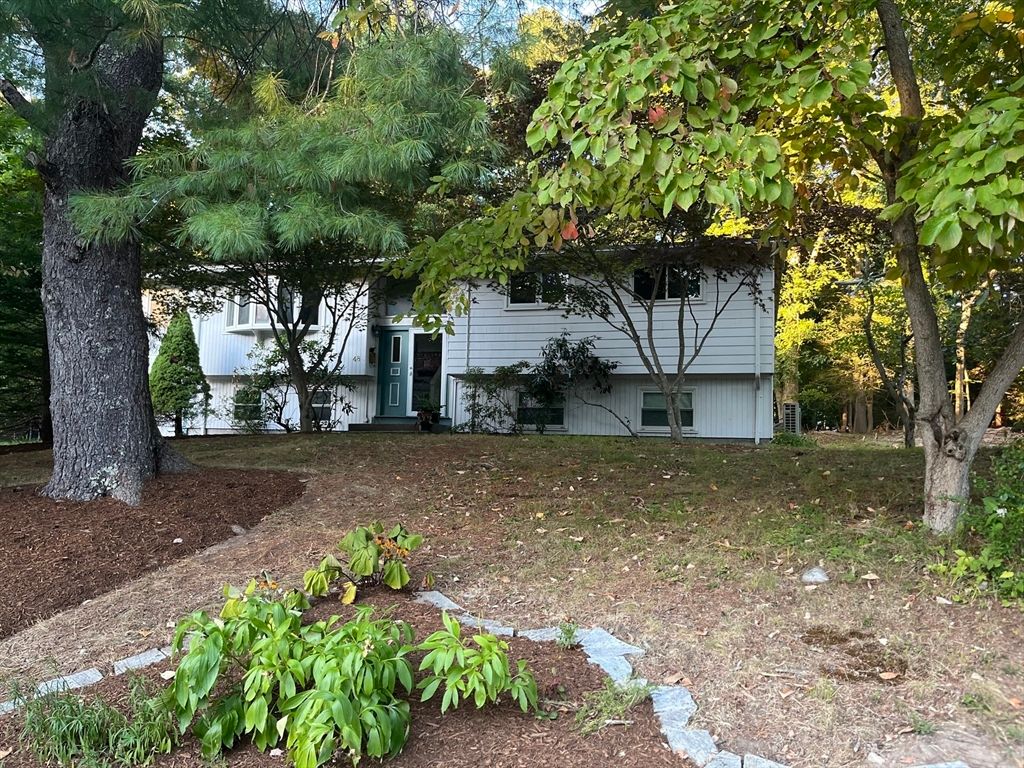 48 Spring Ln, Sharon, MA 02067