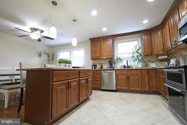 131 COMPASS DR, Claymont, DE 19703