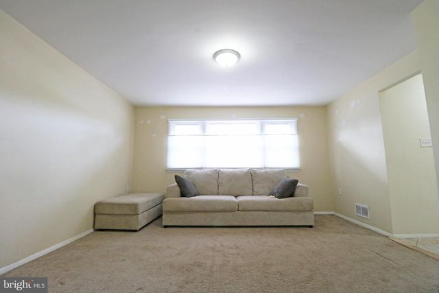 131 COMPASS DR, Claymont, DE 19703