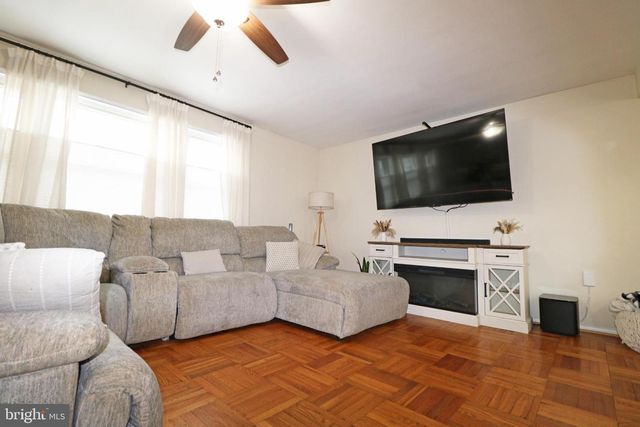 131 COMPASS DR, Claymont, DE 19703