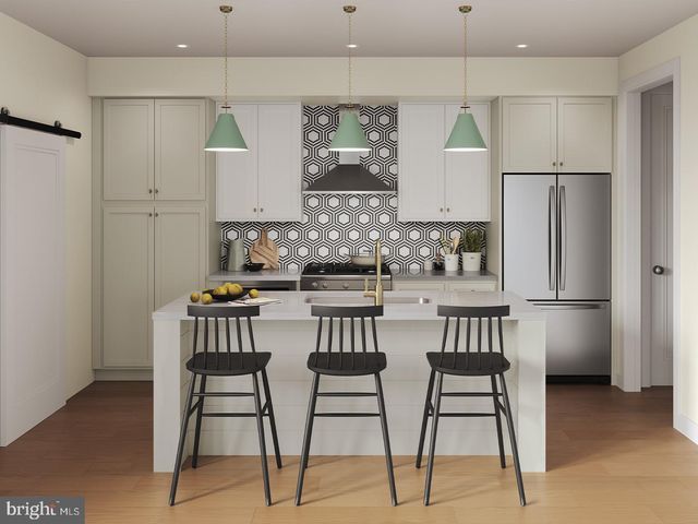 3114 OVERLOOK DR, Mechanicsburg, PA 17055