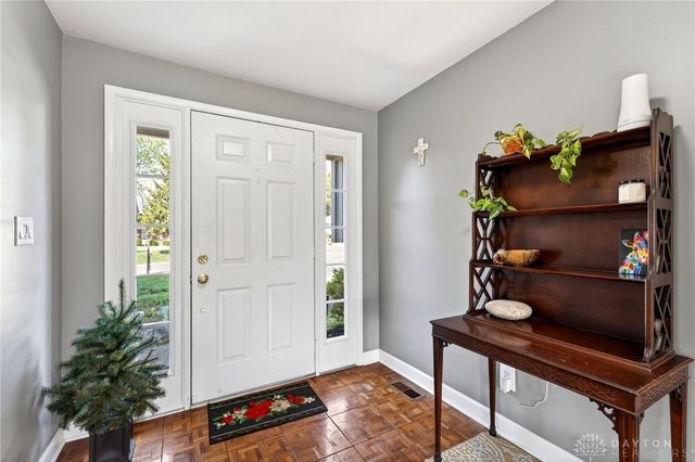 6120 Park Ridge Drive, Centerville, OH 45459