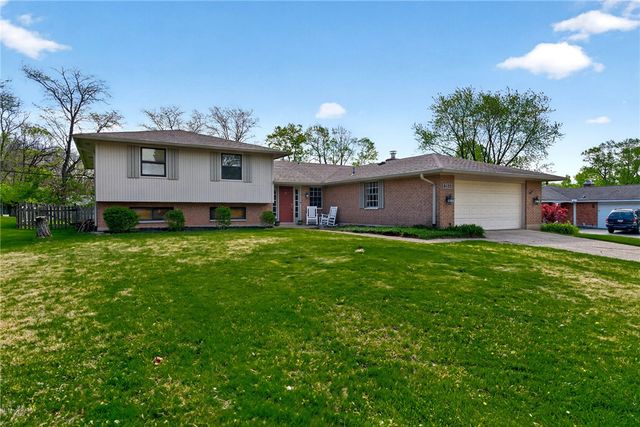 6120 Park Ridge Drive, Centerville, OH 45459