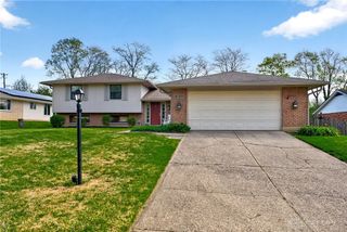 6120 Park Ridge Drive, Centerville, OH 45459