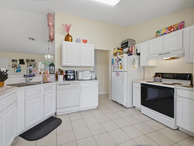 17770 93rd Road N, The Acreage, FL 33470