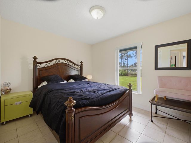 17770 93rd Road N, The Acreage, FL 33470