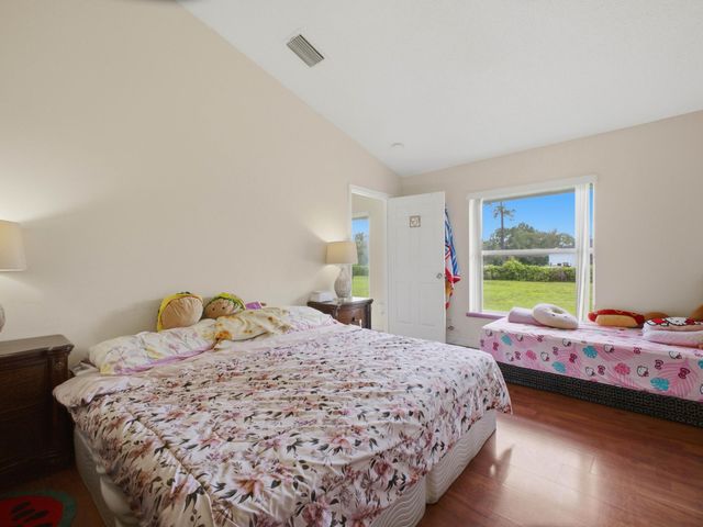 17770 93rd Road N, The Acreage, FL 33470