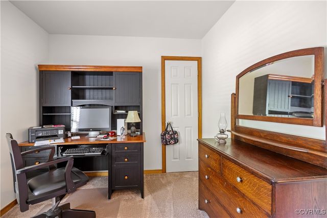 8811 S Boones Trail Rd, North Chesterfield, VA 23236
