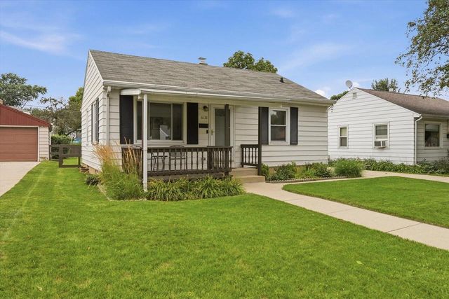 6122 W Idaho STREET, Milwaukee, WI 53219