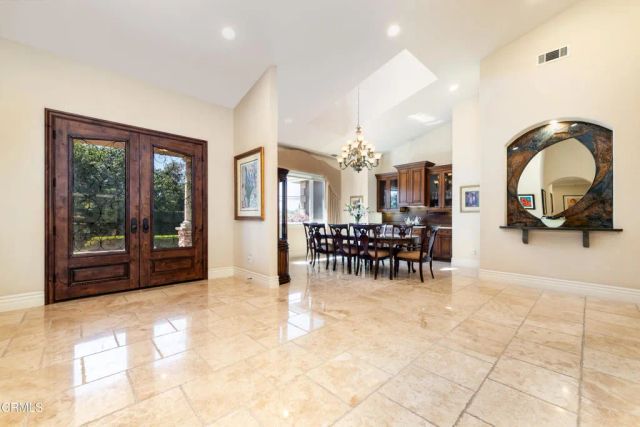 208 Valley Vista Dr, Camarillo, CA 93010